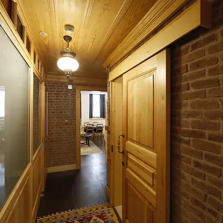 Отель Catirga *